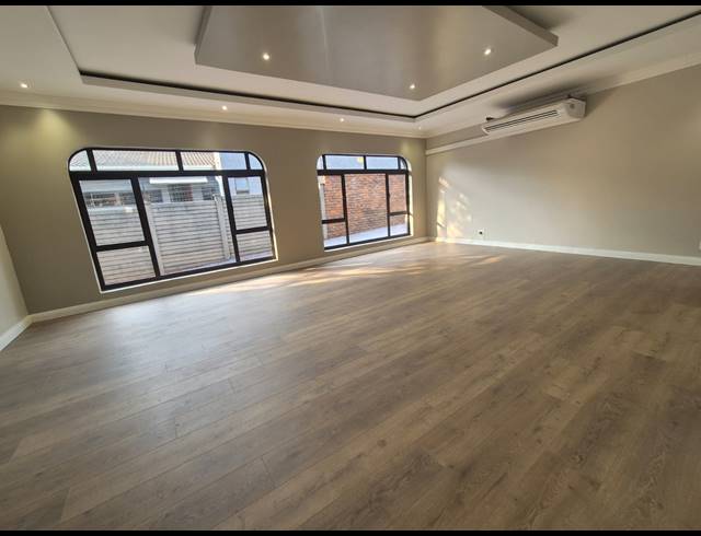 4 BEDROOM HOUSE FOR SALE IN VANDERBIJLPARK SE 3